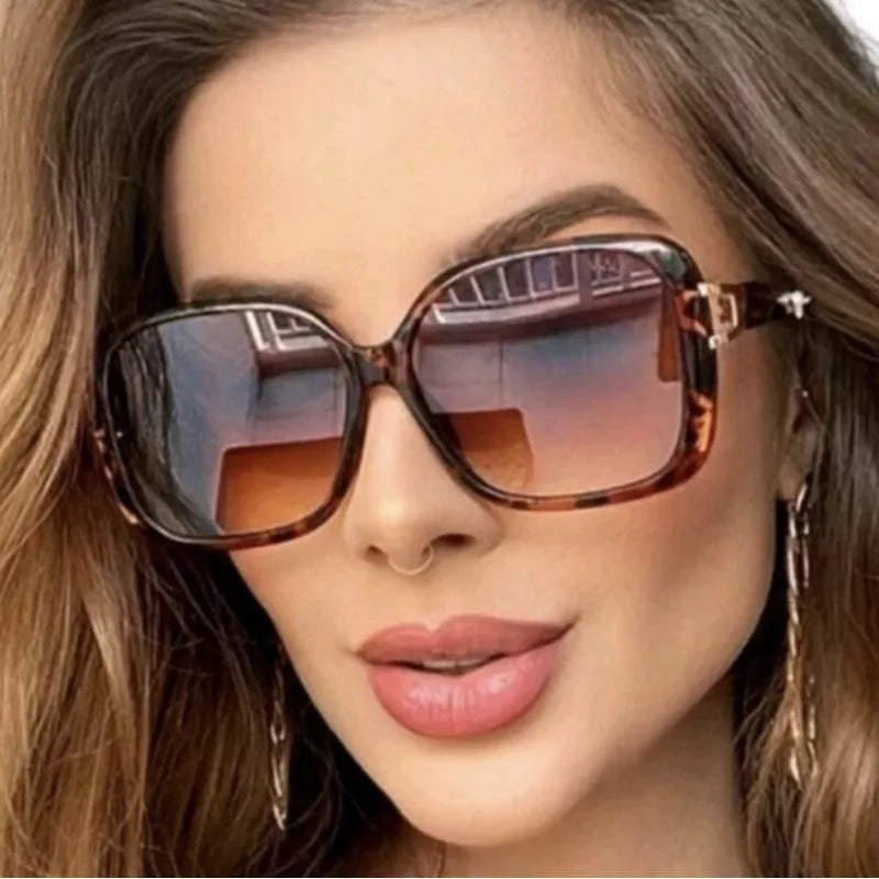 Óculos Viale Original Square Women Sunglasses-Fashion, Style and Quality Guaranteed Shipping to all Brazil